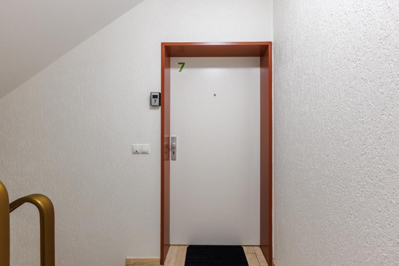 Glueck Auf Appartements Kammerstr. Duisburg Bagian luar foto